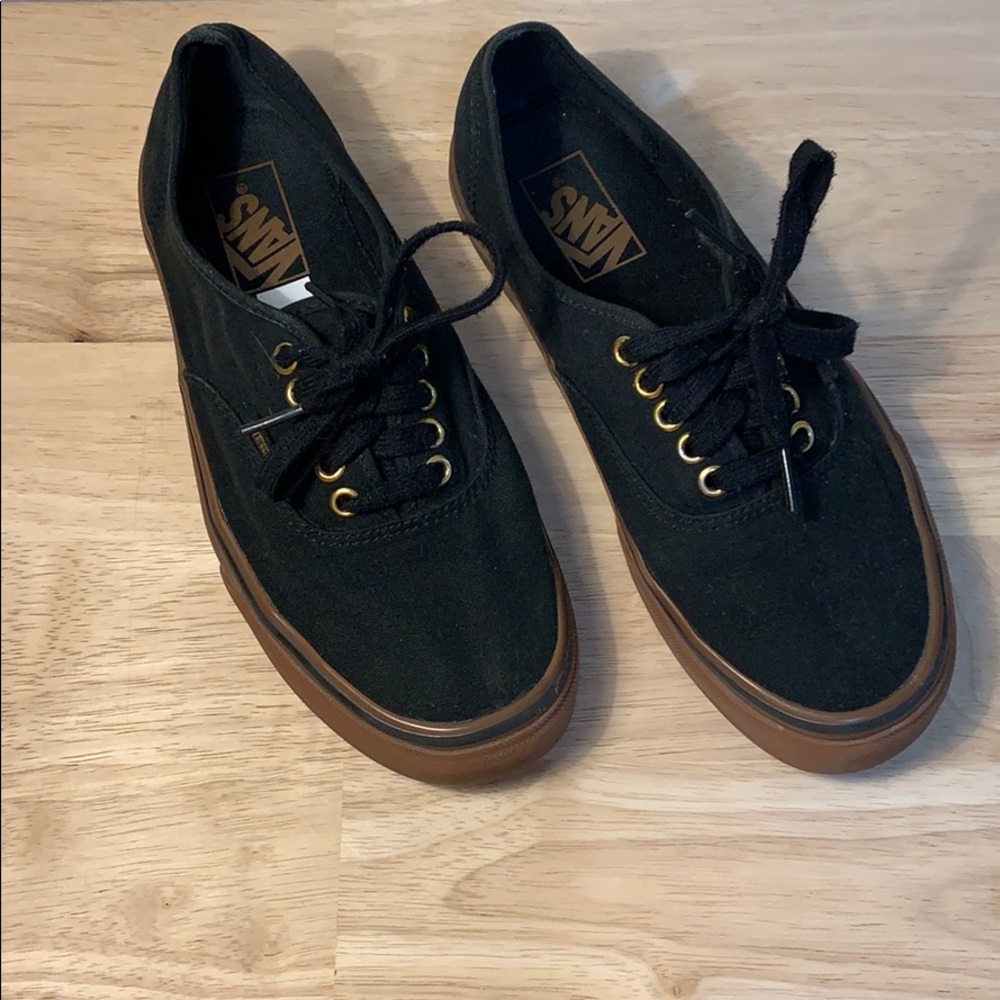 Vans Skate Shoe Black with Gum Sole - Size 8.5